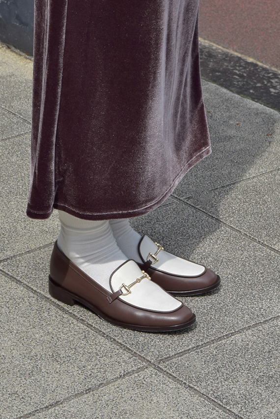 BROWN×IVORY