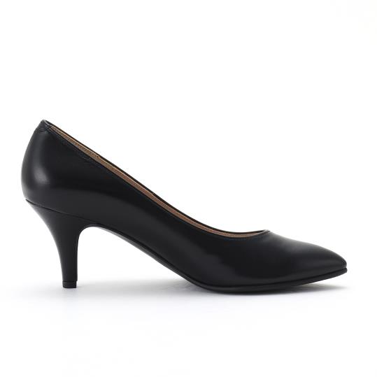 新品未使用⭐︎ストーン付きブラックローファー 22.5-23cm CHARLES & KEITH メタリックアクセント チャンキー