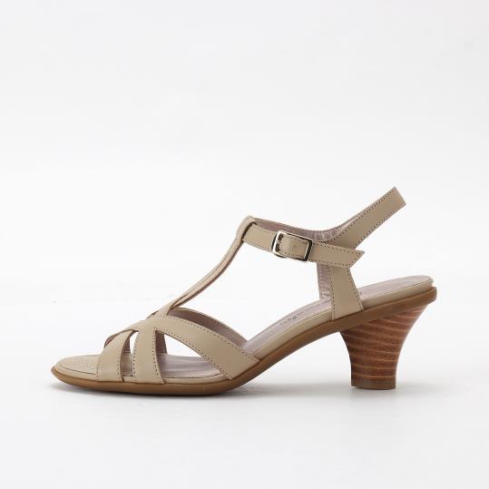 美品 銀座かねまつ アンクルストラップフリルサンダル靴リゾート海外旅行パーティー SHOES CONCIERGE