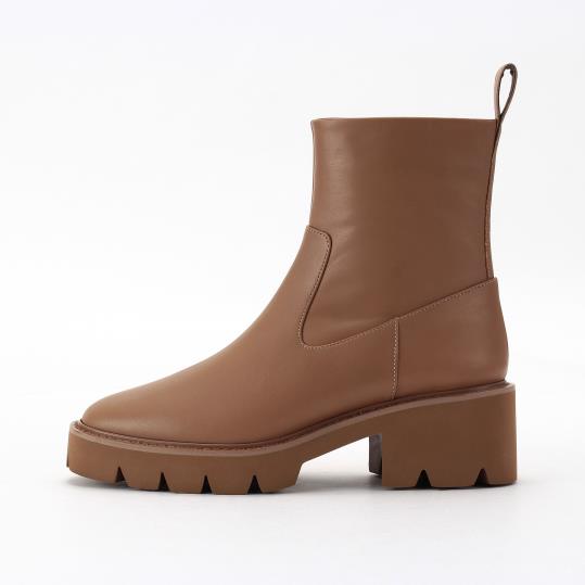 桂 Shop KENZOSMILE' lace up boots leather at Beverly Center in